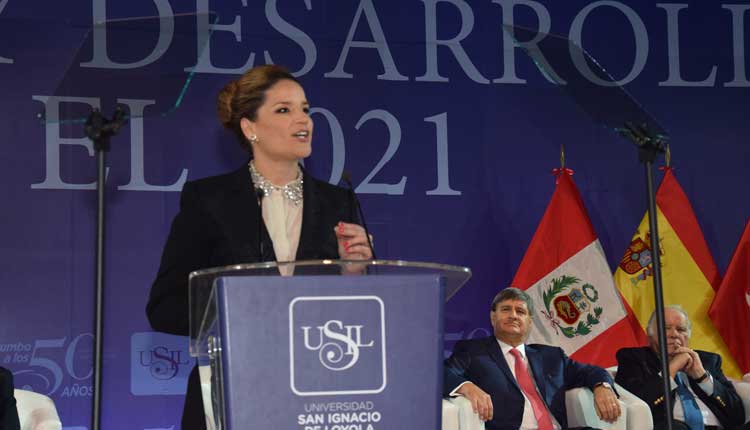 Una buena salud y una educación de calidad son las bases del desarrollo nacional”